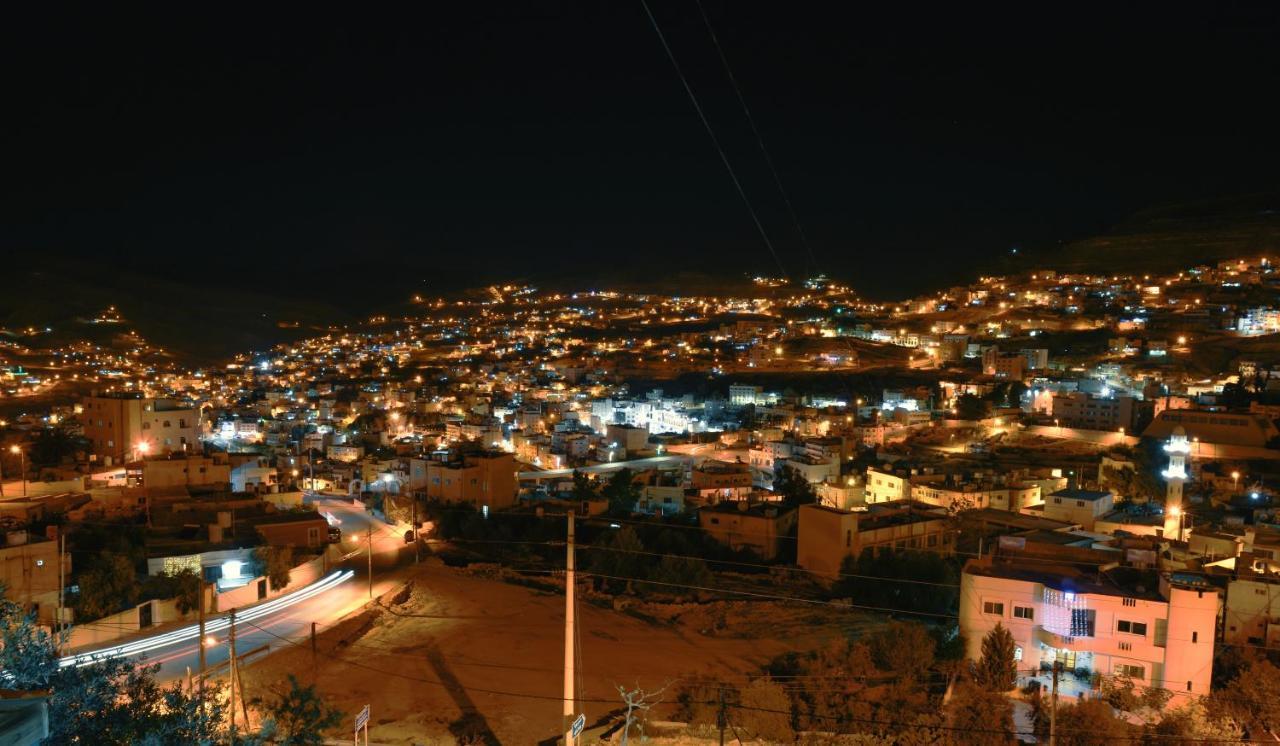 Beit Alshabaan Inn Vádi Músza Kültér fotó