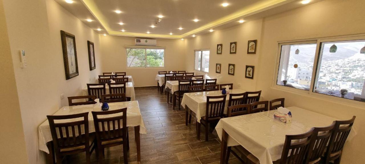 Beit Alshabaan Inn Vádi Músza Kültér fotó
